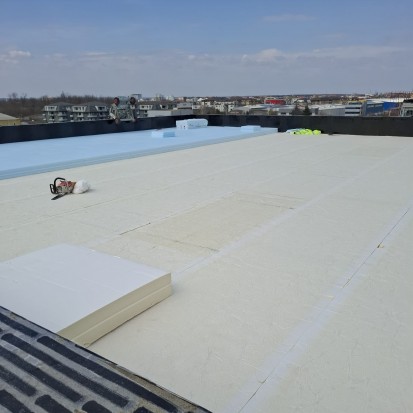 Terasa circulabila termoizolata cu placi pir KP Thermotop (2) Termoizolatii din spuma poliuretanica (PIR) pentru constructii