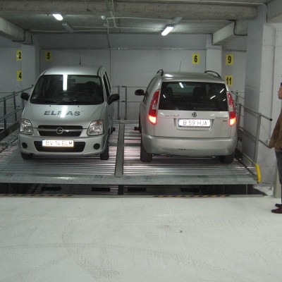 WÖHR Exemplu de utilizare a sistemului de parcare cu platforme inclinate - Sisteme de parcare auto