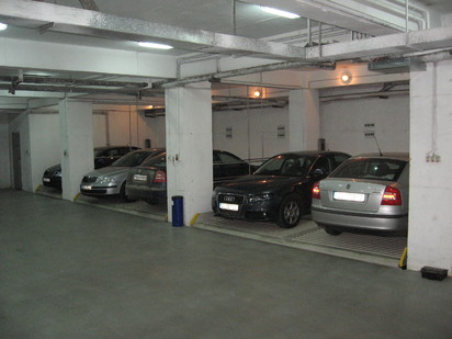 Utilizarea sistemului de parcare PARKLIFT 340 Sisteme de parcare - Sediu banca - Cluj