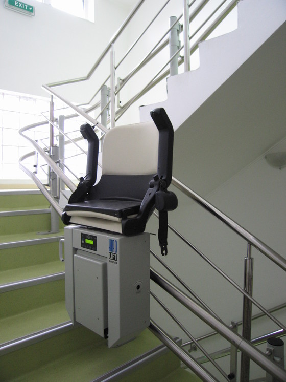HIRO LIFT Lift pentru persoane cu dizabilitati (servoscara) HIRO 160 - Elevatoare pentru persoane cu dizabilitati