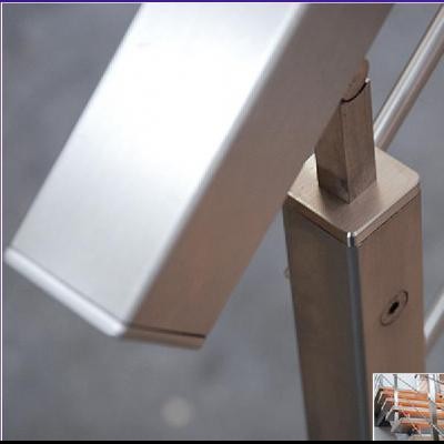 ESTFELLER Detaliu - balustrada scara - Scari din lemn pentru interior si exterior ESTFELLER