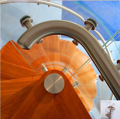 Scara in spirala cu trepte din lemn masiv - detaliu balustrada INVENT Spirala Scari in spirala