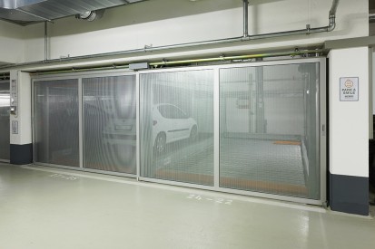 Sistem de parcare semi-automat, cu portile glisante inchise TRENDVARIO 4300 Sisteme de parcare semi-automate