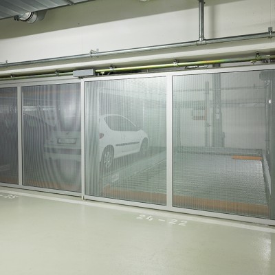 KLAUS Sistem de parcare semi-automat cu portile glisante inchise - Sisteme de parcare automate si semi-automate
