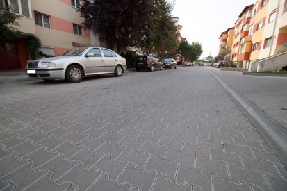 Detalii strada pavata cu pavaj dublu T t10 DUBLU T Pavaj industrial