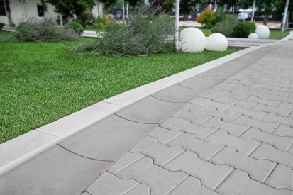 Rigola scafa R1 - vedere de aproape R1 Rigole din beton compact