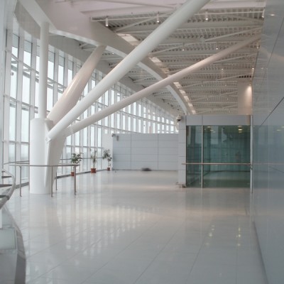ALUCOBOND Detaliu placare interioara ALUCOBOND Aeroport-Otopeni - Panouri compozite din aluminiu ALUCOBOND