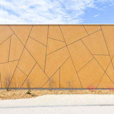 ABET LAMINATI Placare fatada HPL compact imitatie lemn MEG cladire ZEY - Panouri din HPL compact