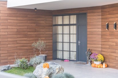 Vedere de aproape  fatada Placare cu HPL compact