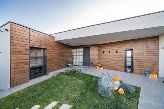 ABET LAMINATI Placare fatada casa HPL compact imitatie lemn MEG - vedere de aproape - Panouri