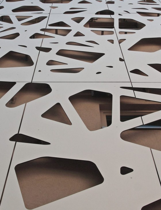 ABET LAMINATI Placare fatada HPL compact decupat MEG cladire Nest - detalii - Panouri din HPL