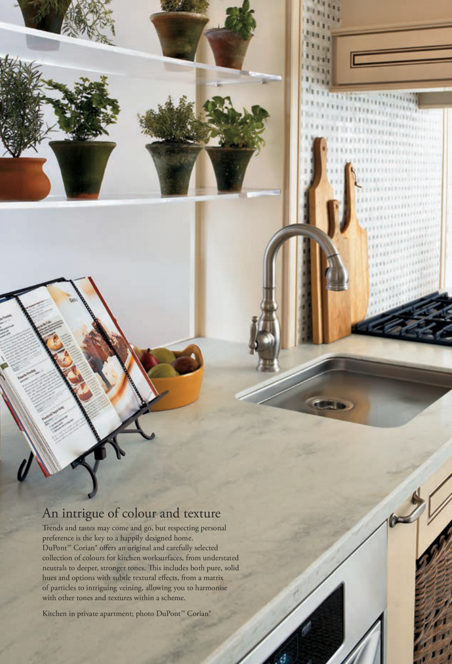 Pagina 21-Interioare realizate cu placi minerale CORIAN® Solid Surface  CORIAN® Solid Surface Catalog,...