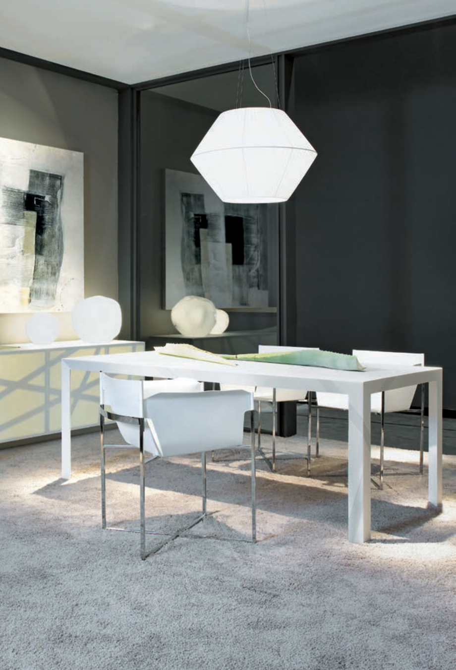 Pagina 43-Interioare realizate cu placi minerale CORIAN® Solid Surface  CORIAN® Solid Surface Catalog,...