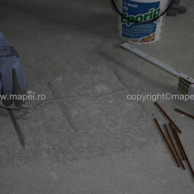 MAPEI Eporip_4 sapa grosiera cu fisuri deschise - Rasini injectabile pentru repararea structurilor din beton MAPEI
