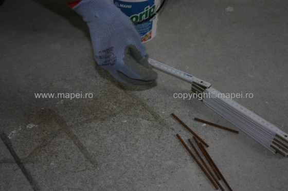 MAPEI Eporip_5 sapa grosiera cu fisuri deschise - Rasini injectabile pentru repararea structurilor din beton MAPEI