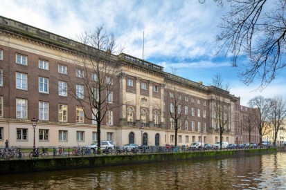 Curtea de Justitie - Amsterdam Proiecte realizate cu sticla low-e pentru control termic si acustic 