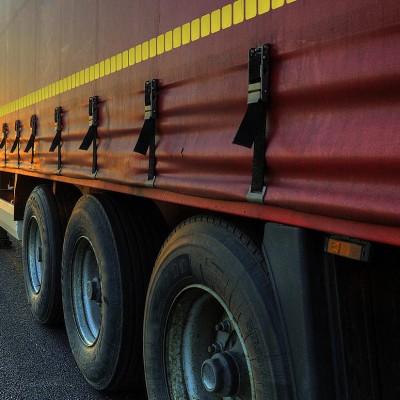 ALGERNON BAnda reflectorizanta segmentata pentru prelate - Folii reflectorizante pentru utilaje si vehicule ALGERNON