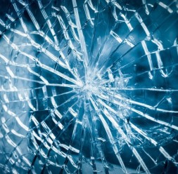 Folii de securitate si antiefractie pentru usi si ferestre ALGERNON