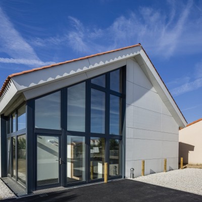 James Hardie Hardie-Panel-Reference-Residence-du-Moulin-Neuf-Arctic-White-6-scaled - Fatade ventilate James Hardie