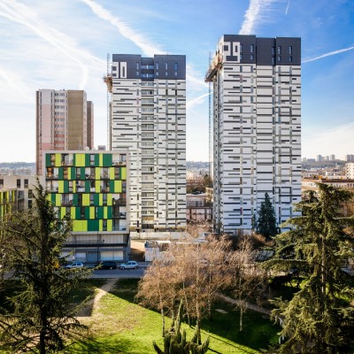 James Hardie Hardie-Panel-Custom-Colour-Skycraper-Project-UK-Smooth-2-scaled - Fatade ventilate James Hardie
