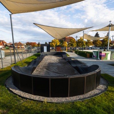 SPORT PLAY SYSTEMS Skate parks - Proiectare, constructie, reabilitare skate parks SPORT PLAY SYSTEMS