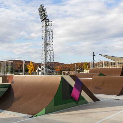 SPORT PLAY SYSTEMS Skate parks - Proiectare, constructie, reabilitare skate parks SPORT PLAY SYSTEMS