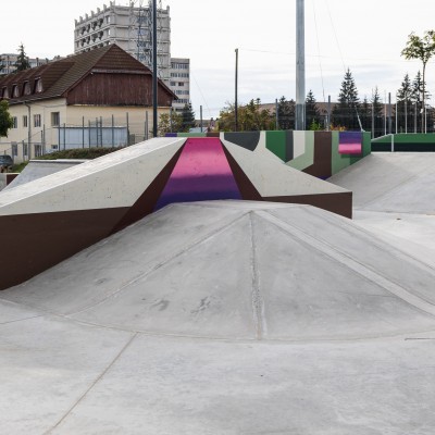 SPORT PLAY SYSTEMS Skate parks - Proiectare, constructie, reabilitare skate parks SPORT PLAY SYSTEMS