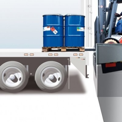 STERTIL Rampa hidraulica cu trapa rabatabila - Sisteme de andocare pentru camioane  STERTIL