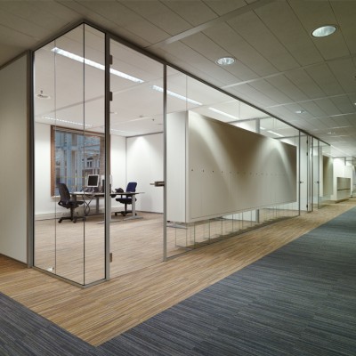 QBIQ Pereti modulari iQSingle - utilizare - Pereti modulari din sticla sau lemn pentru compartimentare birouri