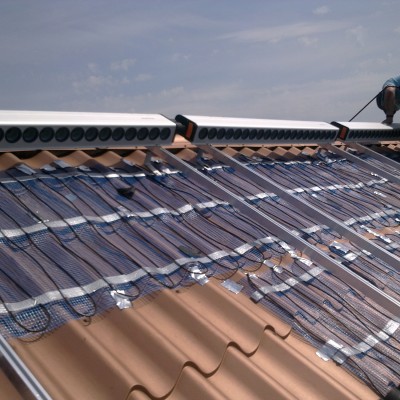 I-WARM Degivrare acoperis - sub panouri solare - Cabluri electrice pentru degivrare acoperisuri alei exterioare trepte