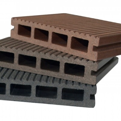 BENCOMP Profil WPC D135x25 - Amenajari tip decking pentru piscine terase si gradini din lemn compozit