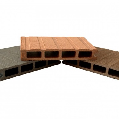 BENCOMP Profil WPC D140x21 - Amenajari tip decking pentru piscine terase si gradini din lemn compozit