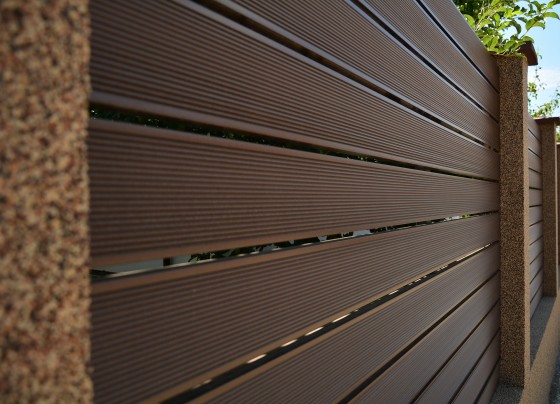 BENCOMP Gard din material compozit WPC - Garduri din lemn compozit WPC - Wood Polymer Composite