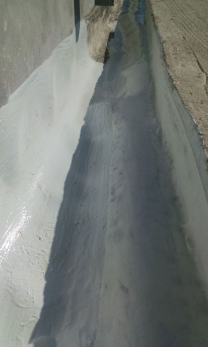 Acoperis din beton tratat prin pulverizare Acoperis din beton tratat prin pulverizare