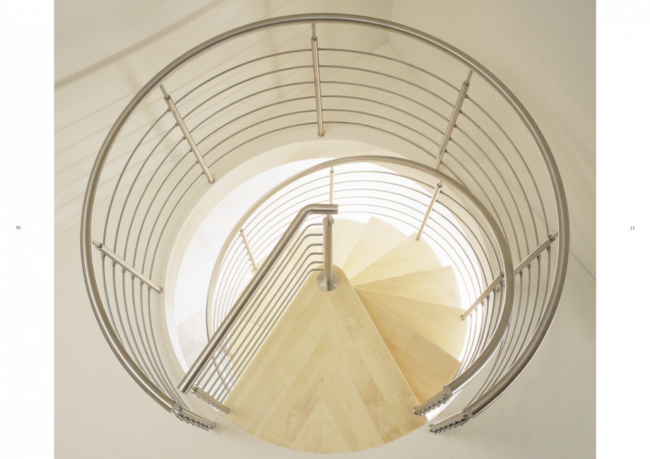 Pagina 9-Scari interioare elicoidale din lemn ESTFELLER TREND Spirala Catalog, brosura Italiana ossidabile...