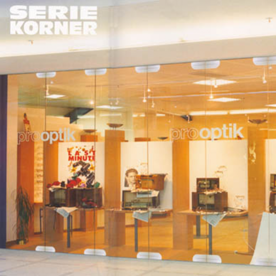 Pagina 1-Compartimentari mobile
 ESTFELLER ERMETIK, KORNER Lucrari, proiecte 