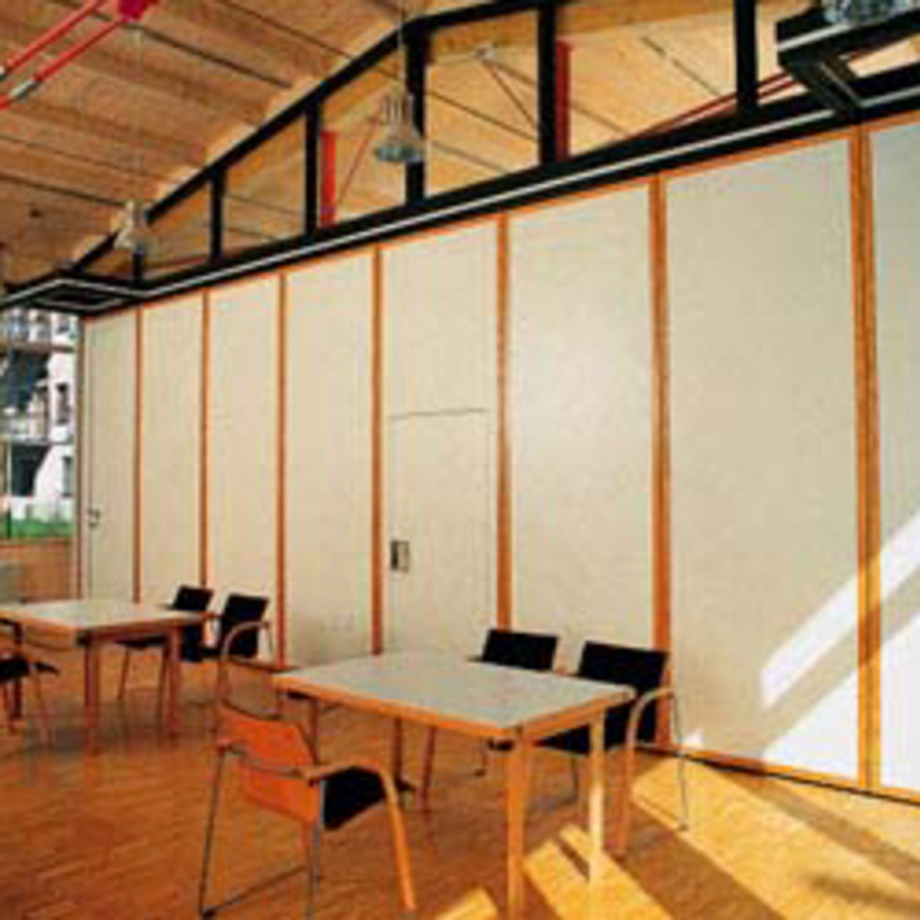 Pagina 2-Compartimentari mobile
 ESTFELLER ERMETIK, KORNER Lucrari, proiecte 