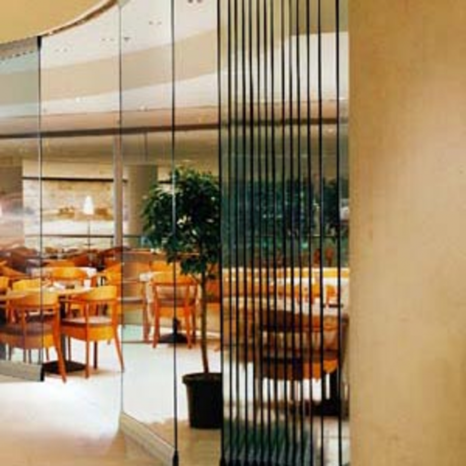 Pagina 11-Compartimentari mobile
 ESTFELLER ERMETIK, KORNER Lucrari, proiecte 