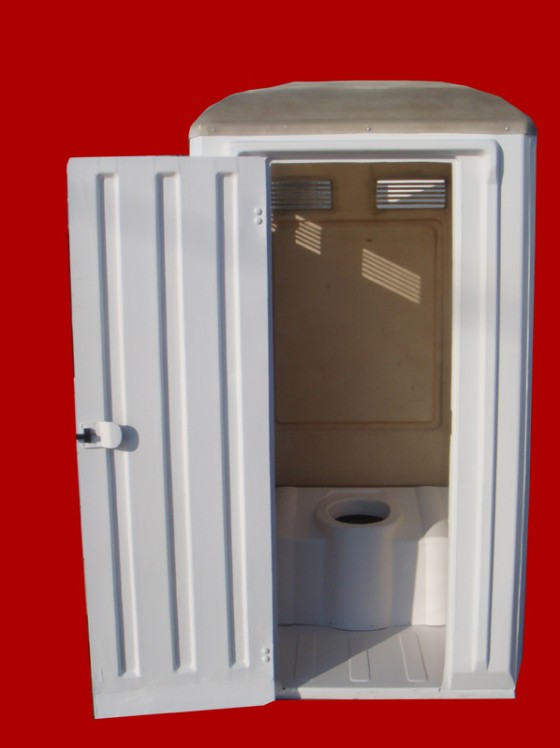 NEW DESIGN COMPOSITE Toaleta alba vidanjabila nechesonata - vedere din fata - Toalete ecologice din poliester