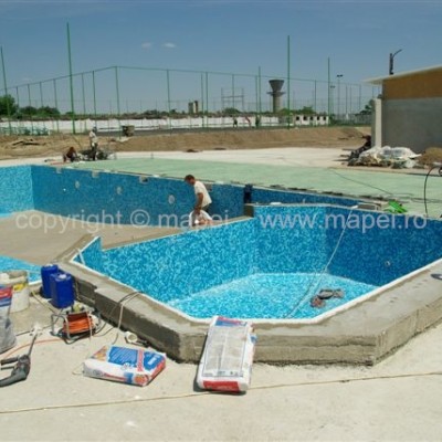 MAPEI Elastorapid aplic piscina -  Adezivi pentru gresie, faianta, piatra naturala MAPEI