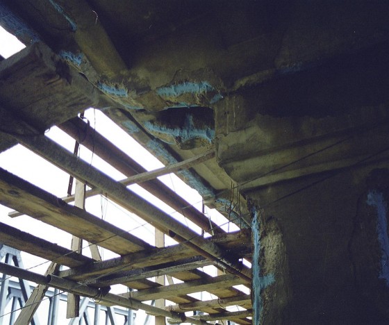 MAPEI Reparatie pod peste Siret Mapei 09 - Conexiuni din carbon pentru consolidarea structurilor din beton