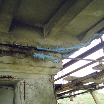 MAPEI Reparatie pod peste Siret Mapei 11 - Conexiuni din carbon pentru consolidarea structurilor din beton