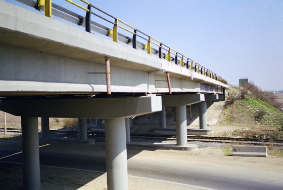 MAPEI Reparatii pasaje pe A1 Mapei 38 - Conexiuni din carbon pentru consolidarea structurilor din beton