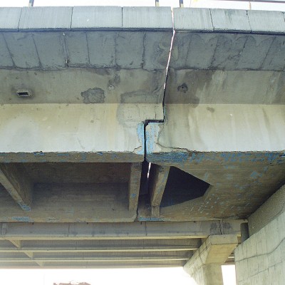 MAPEI Reparatii pod Roman Mapei 12 - Conexiuni din carbon pentru consolidarea structurilor din beton MAPEI