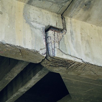 MAPEI Reparatii pod Roman Mapei 7 - Conexiuni din carbon pentru consolidarea structurilor din beton MAPEI