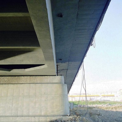 MAPEI Reparatii pod Roman Mapei 31 - Conexiuni din carbon pentru consolidarea structurilor din beton MAPEI