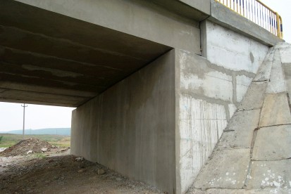 Reparatii pod DN 2 Calnistea Mapei 12 Reparatii pod (DN2) Km 33 - 028 peste raul