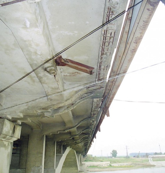MAPEI Reparatie pod peste Siret Mapei 06 - Mortar pentru repararea structurilor MAPEI