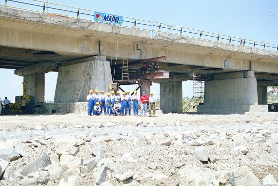 MAPEI Reparatii pod Roman Mapei 4 - Mortar pentru repararea structurilor MAPEI