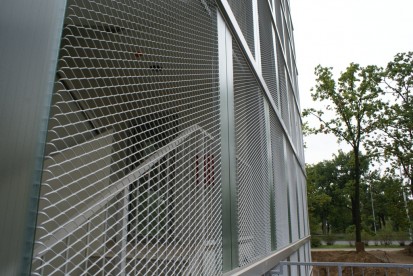 Baneasa Office - fatada metalica ventilata Tabla expandata Proiecte realizate de GRIRO
